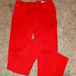 ✌💚🌼 2/$20 - Red Kenzie Jeans - Ankle Biters - Size 28